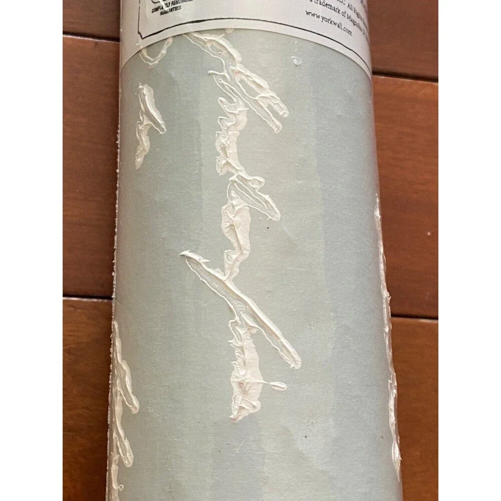 MAGNOLIA HOME Joanna Gaines Prepasted Wallpaper 56 sq ft Noteworthy Green White